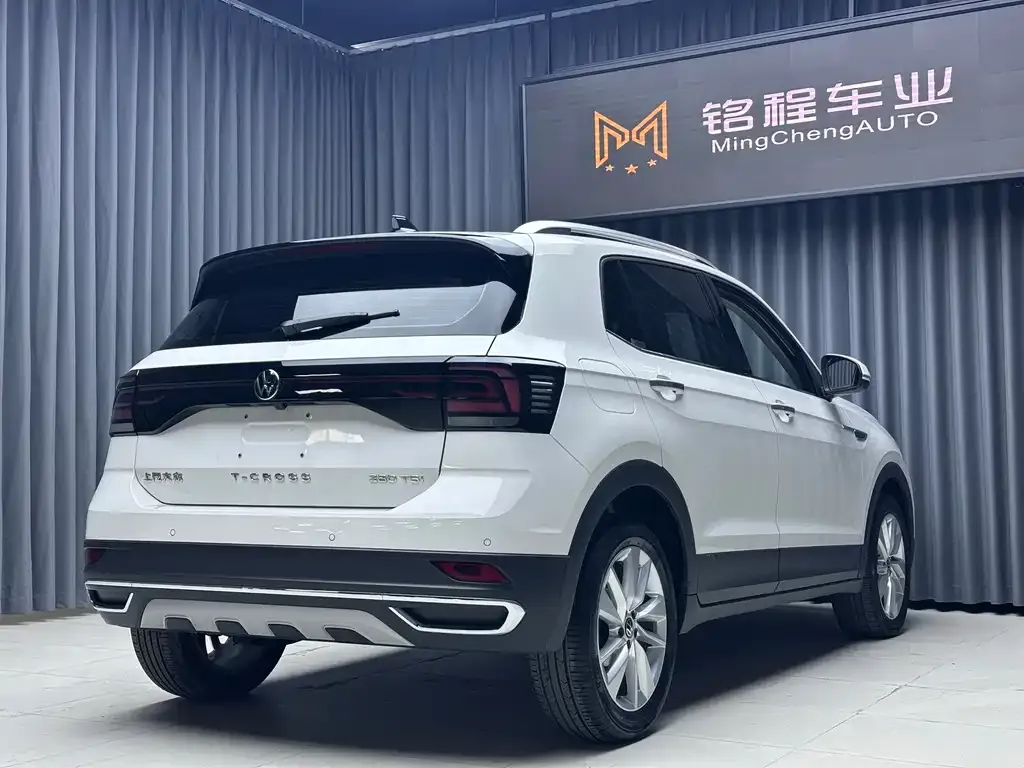 Volkswagen T-Cross — фото 10