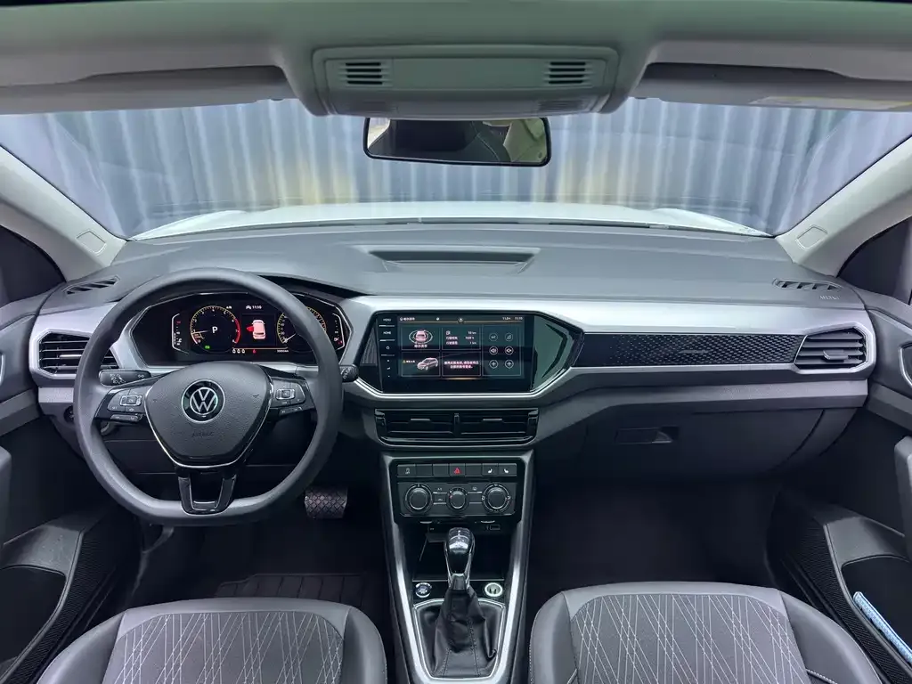 Volkswagen T-Cross — фото 2