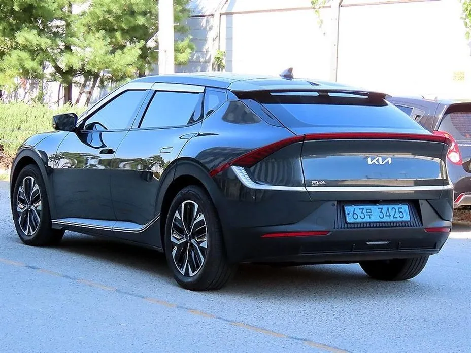 Kia EV6 — фото 7