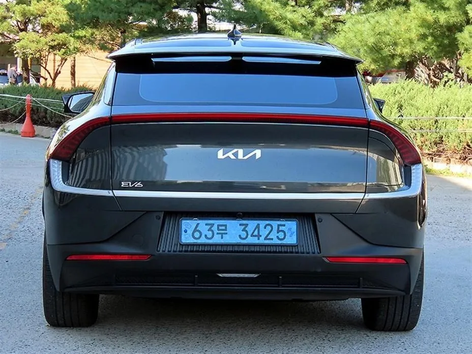 Kia EV6 — фото 6