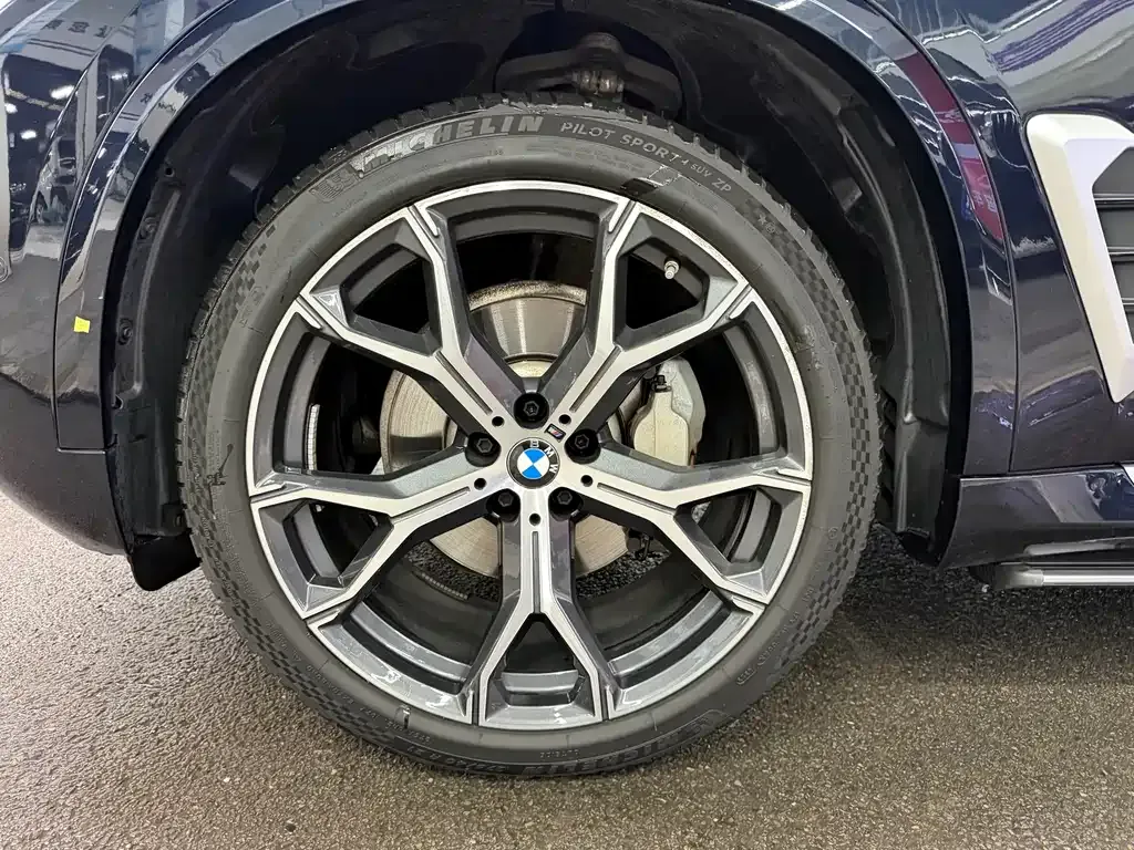BMW X5 — фото 7
