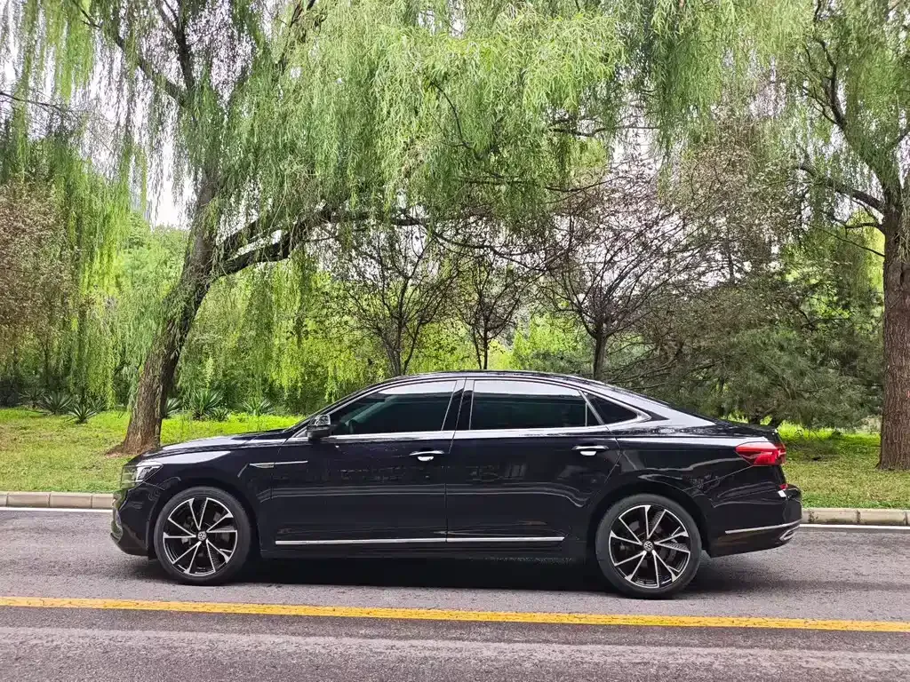 Volkswagen Passat — фото 5