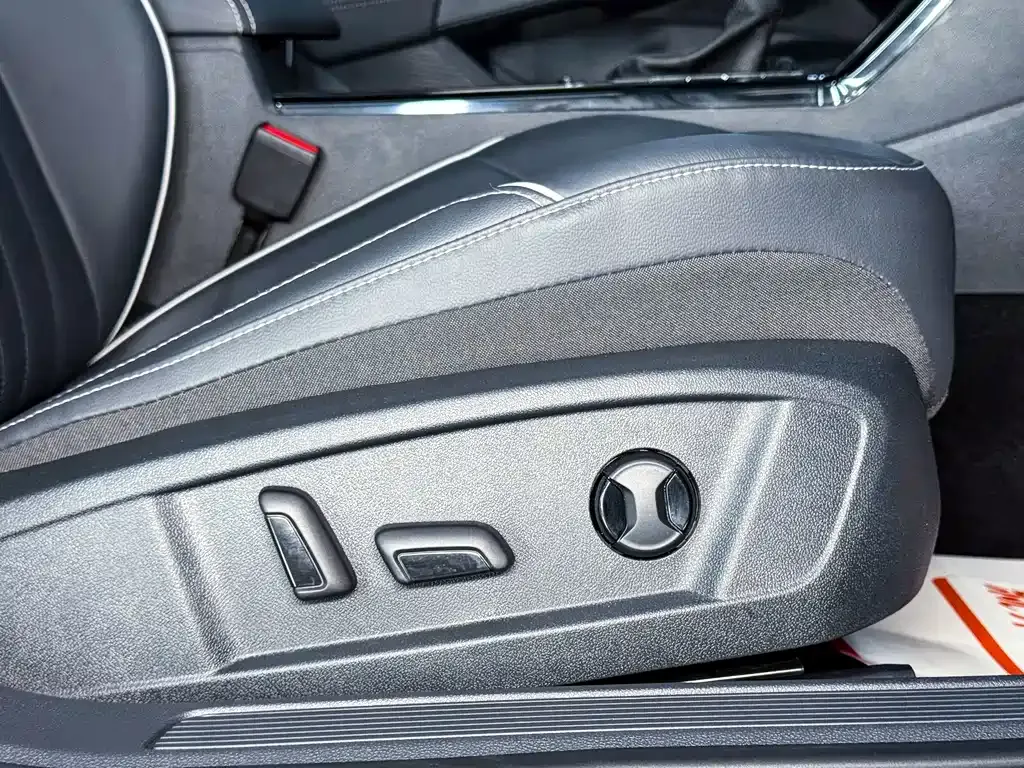 Volkswagen Passat — фото 10