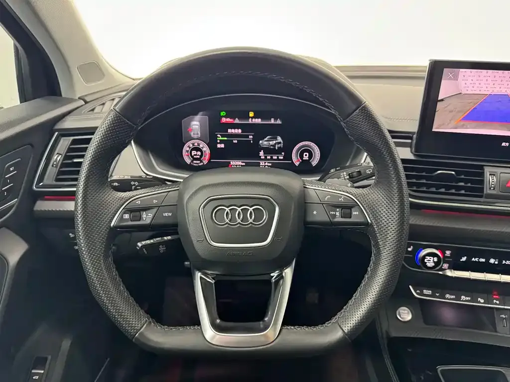 Audi Q5L — фото 2