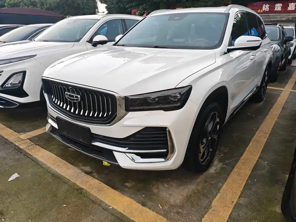 Geely Xingyue L — фото 1