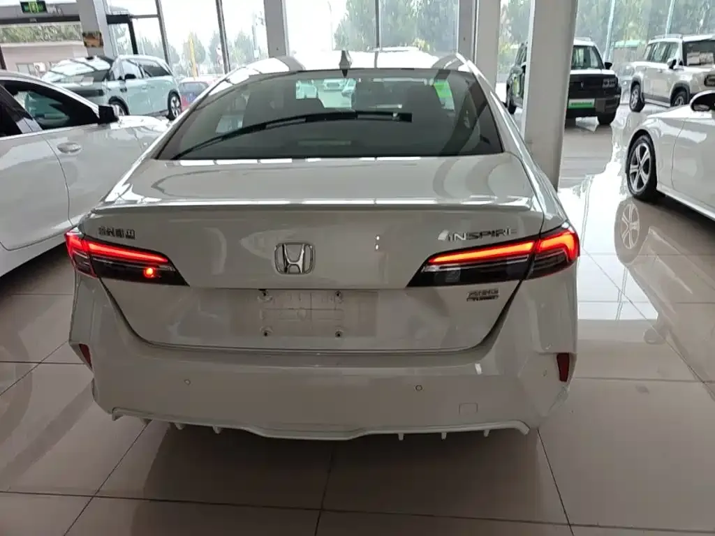 Honda Inspire — фото 2