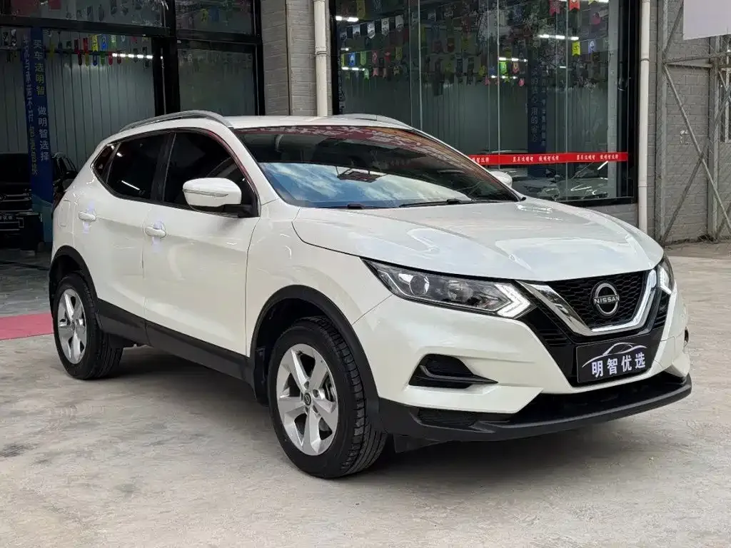 Nissan Qashqai — фото 8