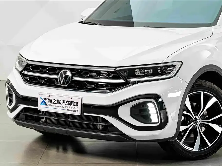 Volkswagen T-Roc — фото 7
