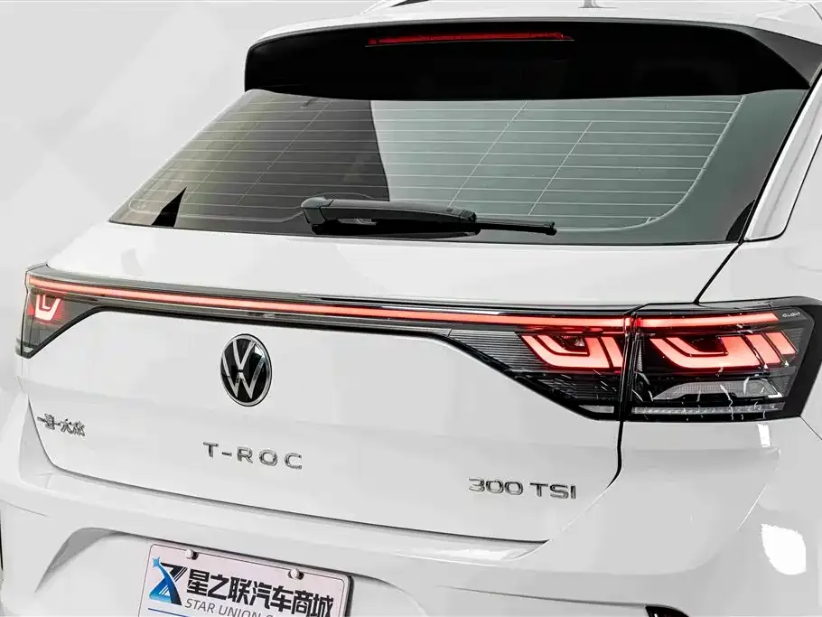 Volkswagen T-Roc — фото 4
