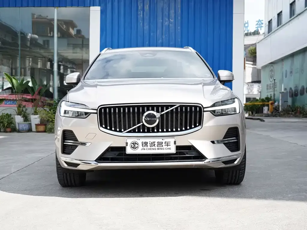 Volvo XC60 — фото 4