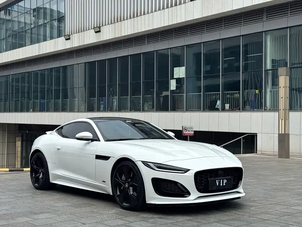 Jaguar F-TYPE — фото 7