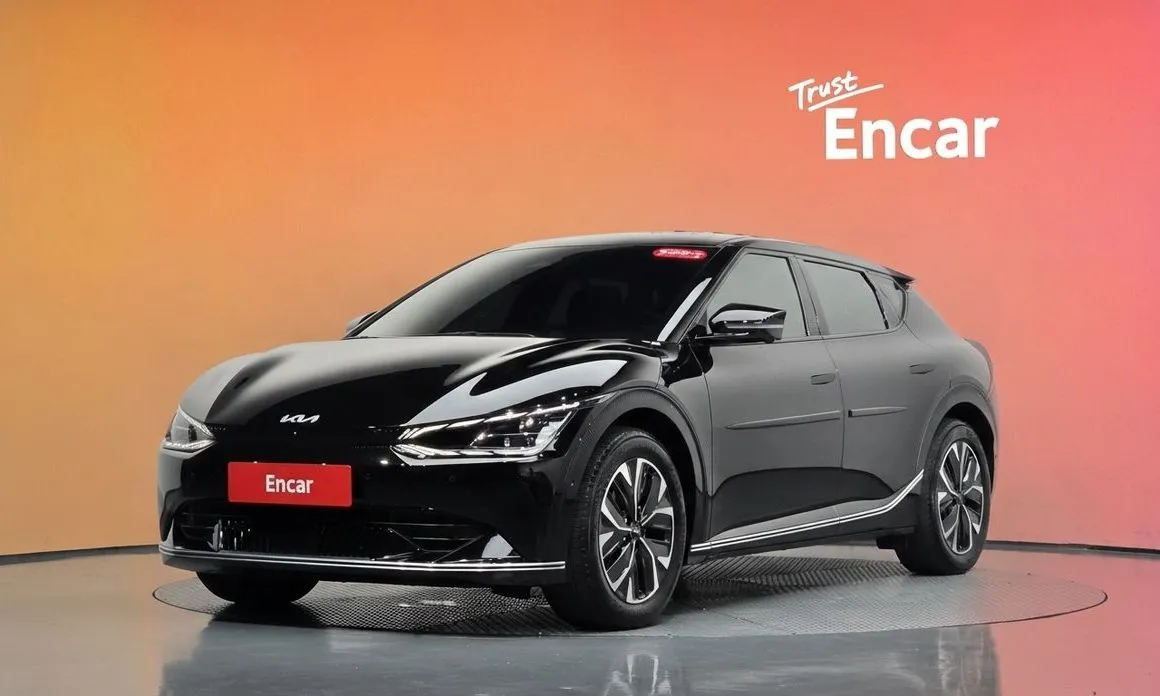 Kia EV6 — фото 1