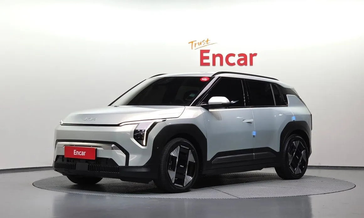 Kia EV3 — фото 1