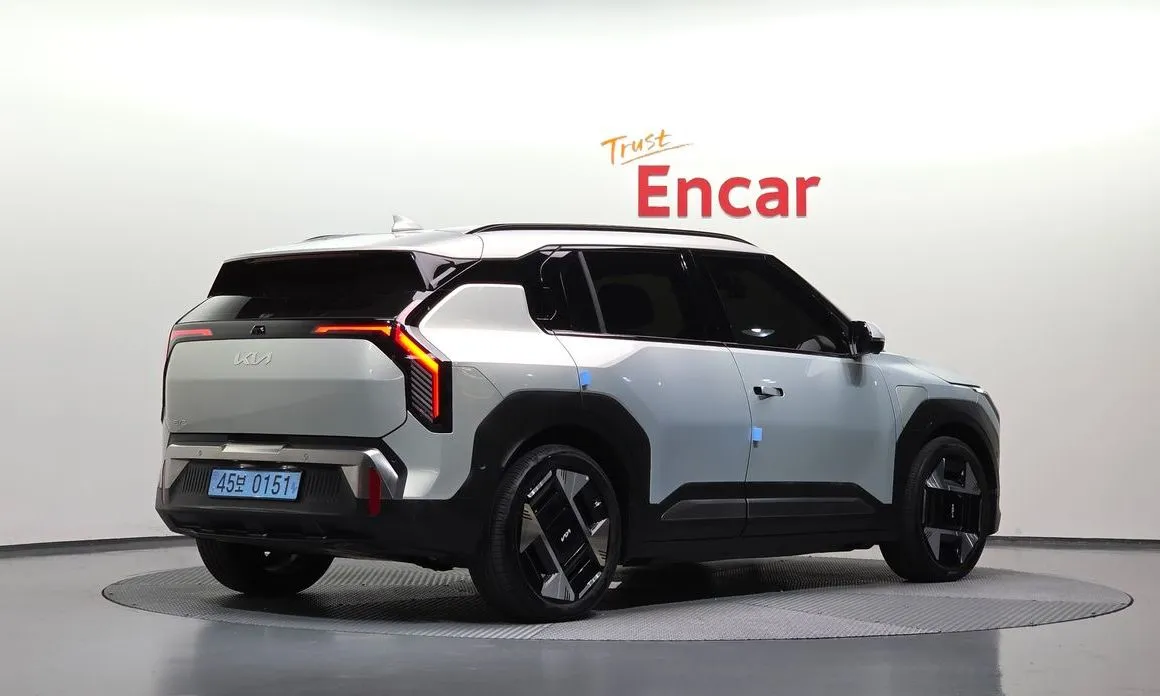 Kia EV3 — фото 4