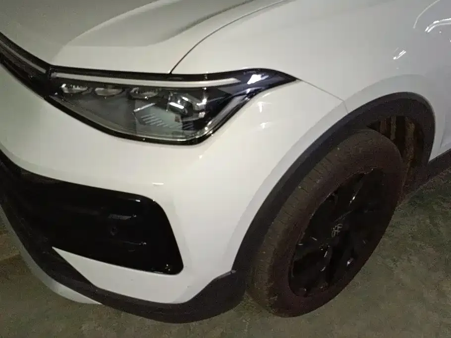 Volkswagen Tharu — фото 3