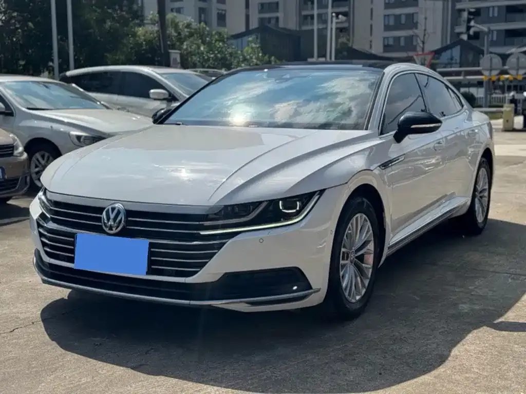 Volkswagen CC — фото 1