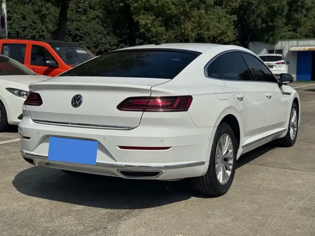 Volkswagen CC — фото 6
