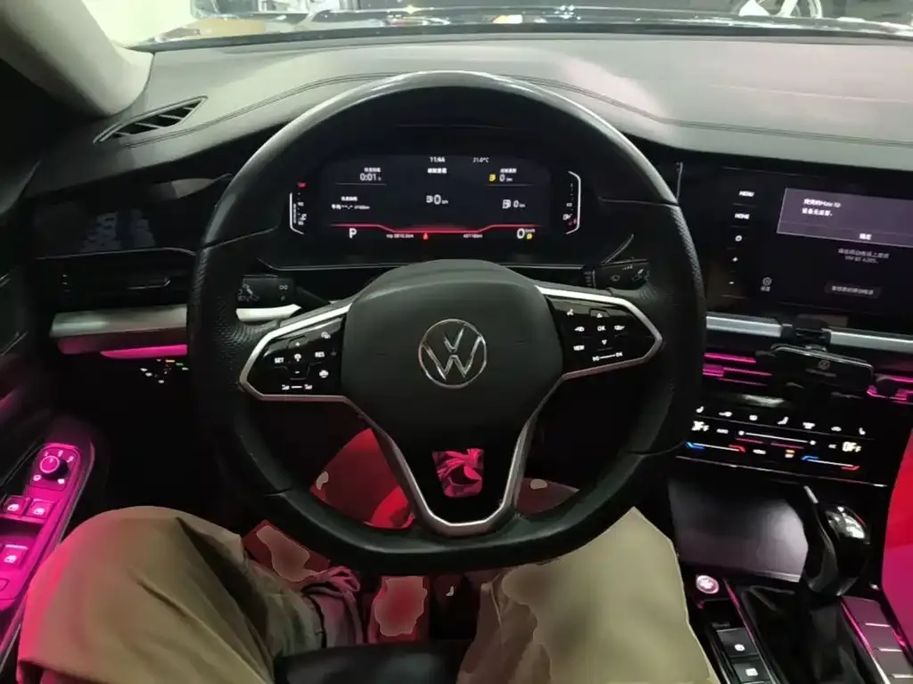 Volkswagen Passat — фото 3