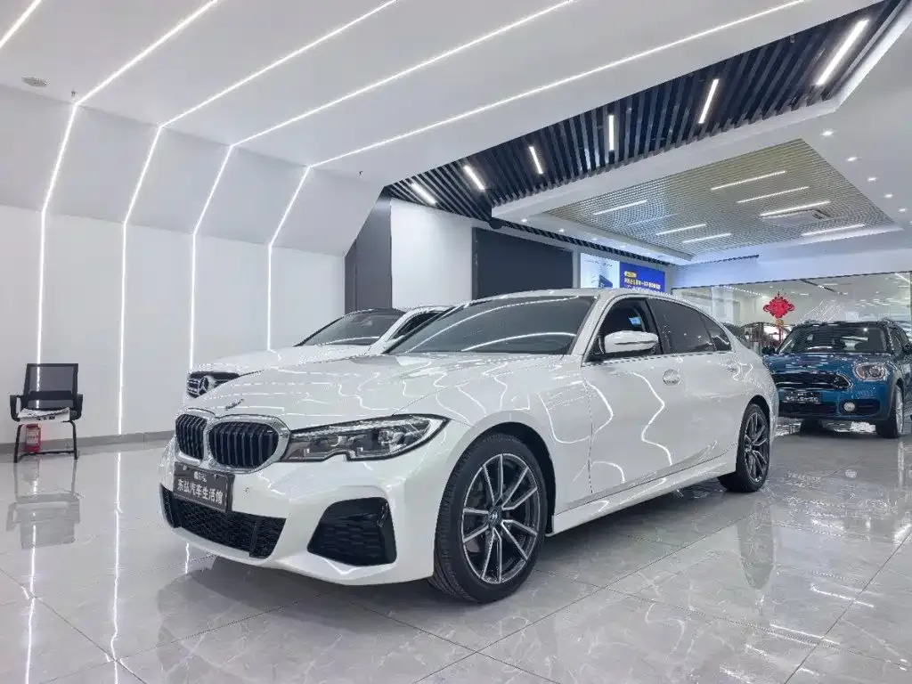 BMW 3 Series — фото 1
