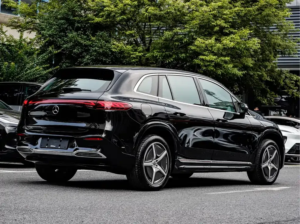 Mercedes-Benz EQS SUV — фото 8