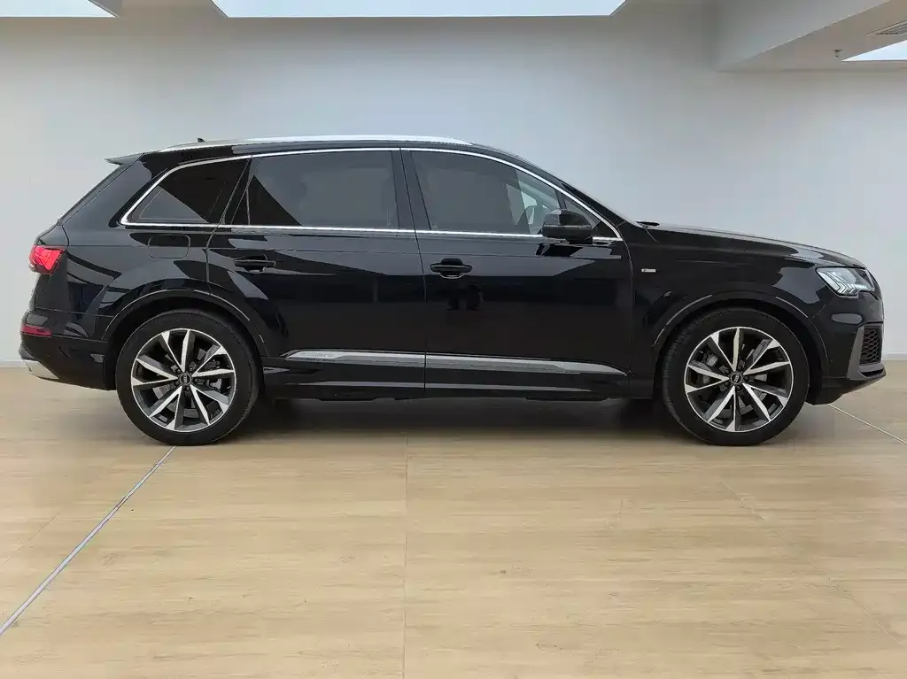 Audi Q7 — фото 2