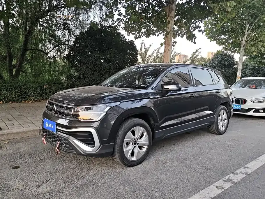 Volkswagen Tharu — фото 1
