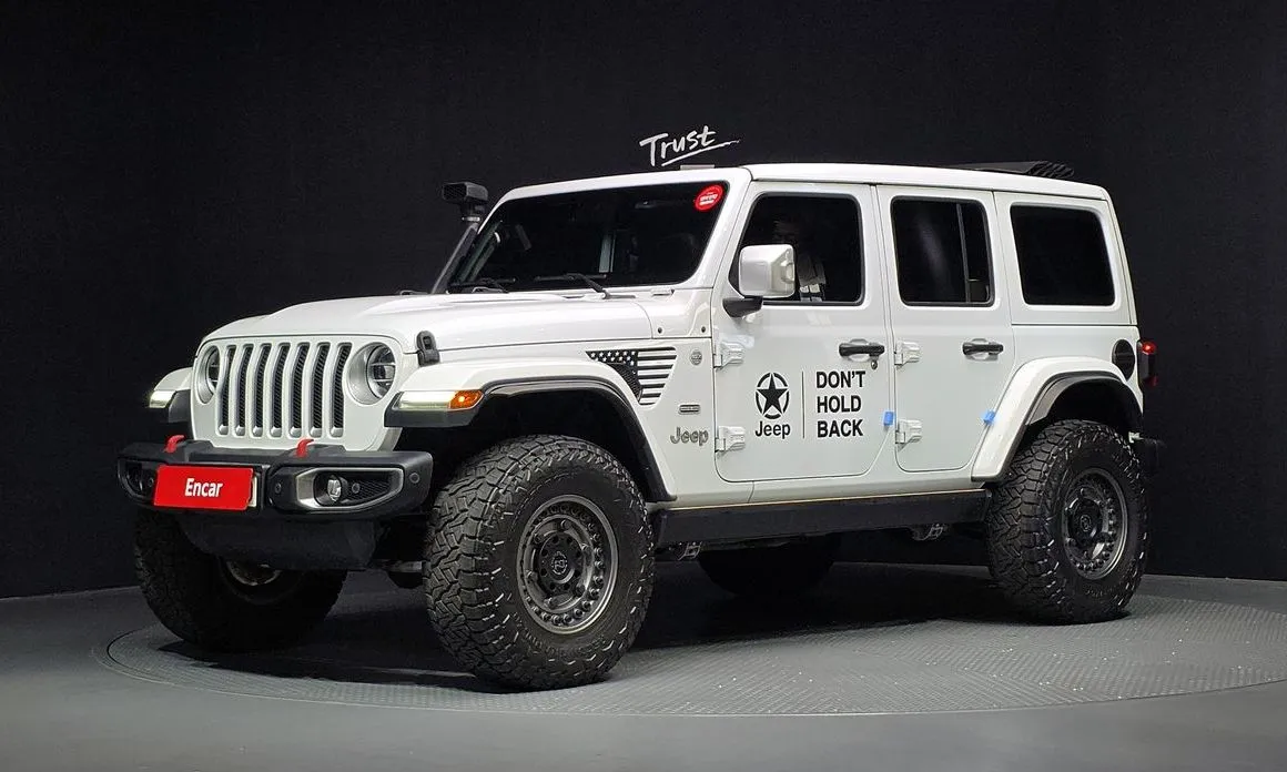 Jeep Wrangler — фото 1