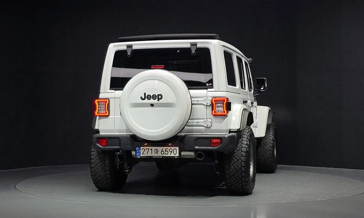 Jeep Wrangler — фото 2