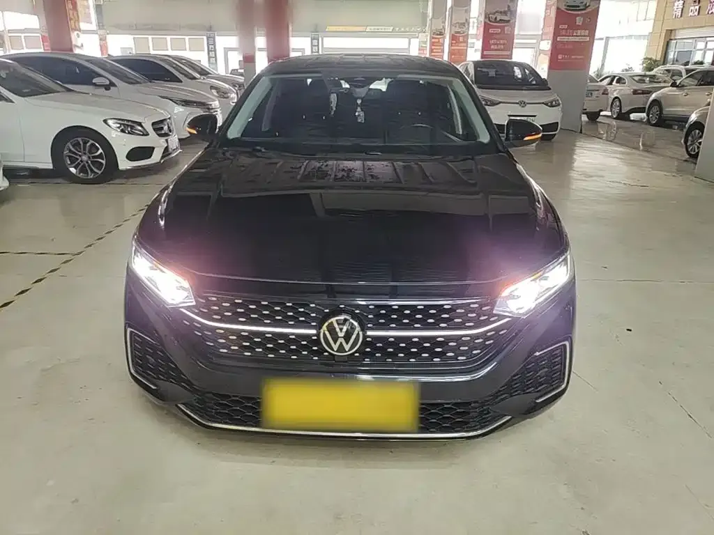 Volkswagen Passat — фото 4