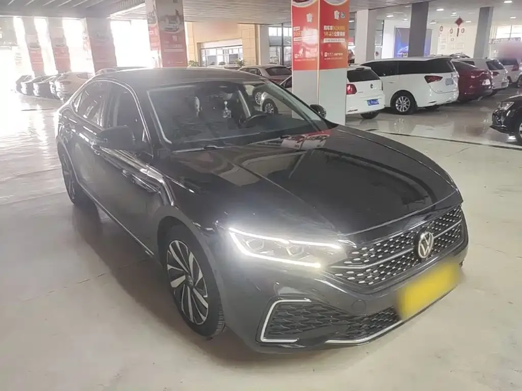 Volkswagen Passat — фото 2
