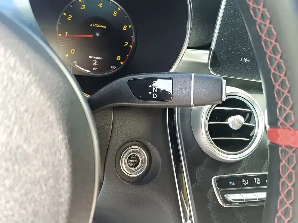 Mercedes-Benz GLC AMG — фото 7