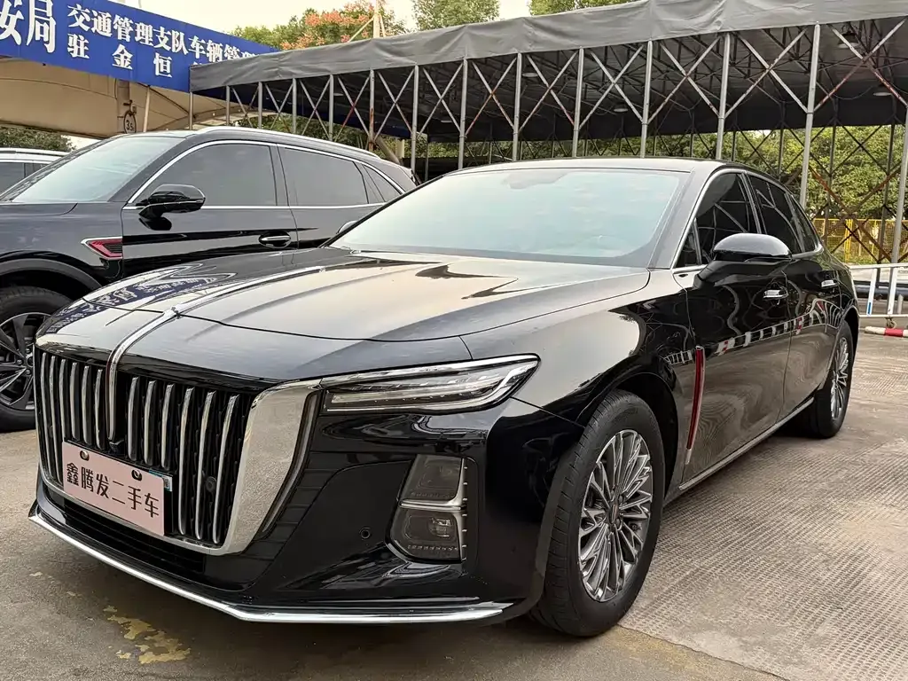 Hongqi H5 — фото 1