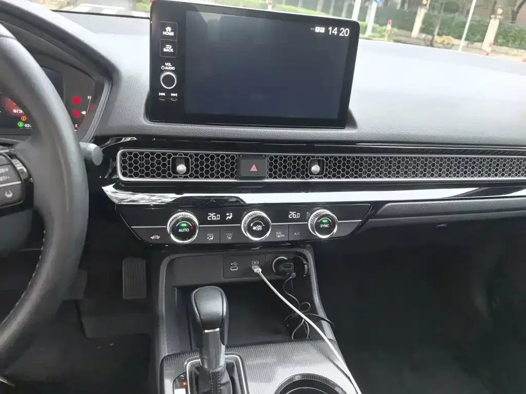 Honda Civic — фото 10