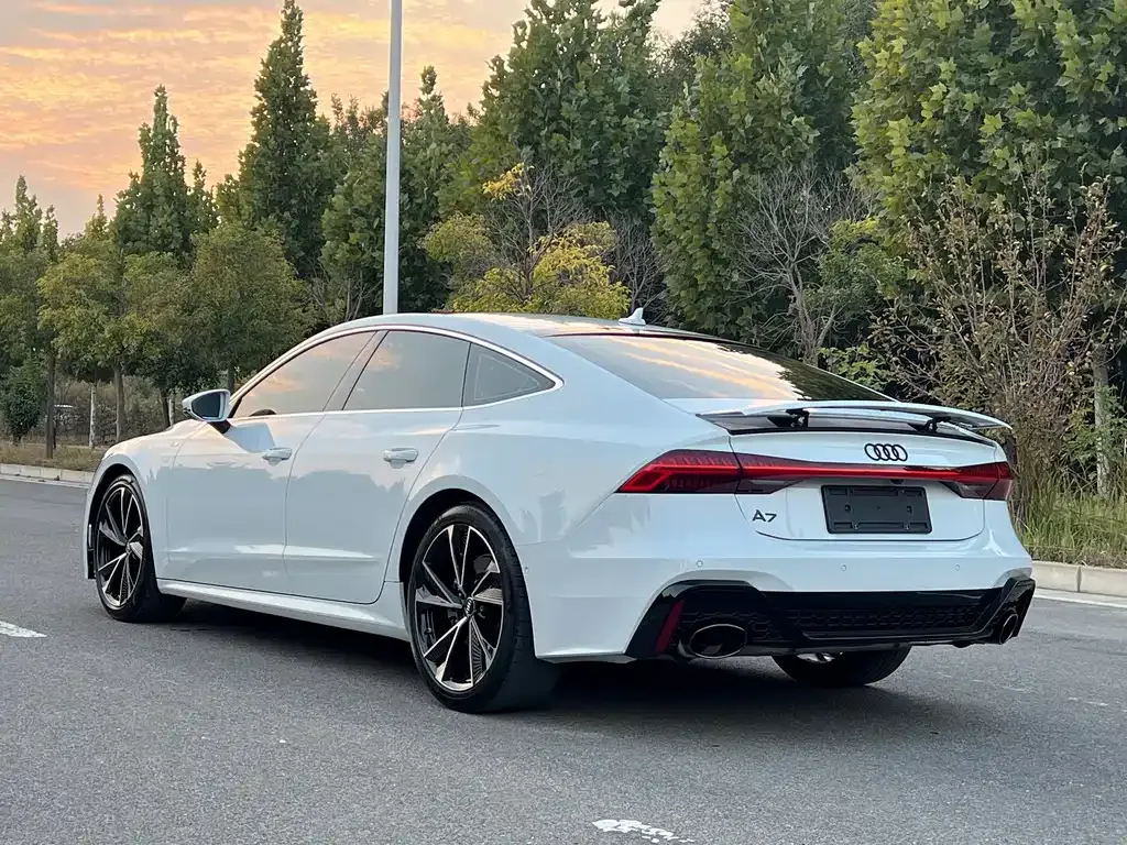 Audi A7 — фото 8