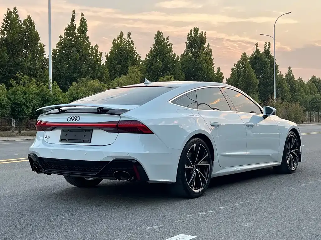 Audi A7 — фото 9