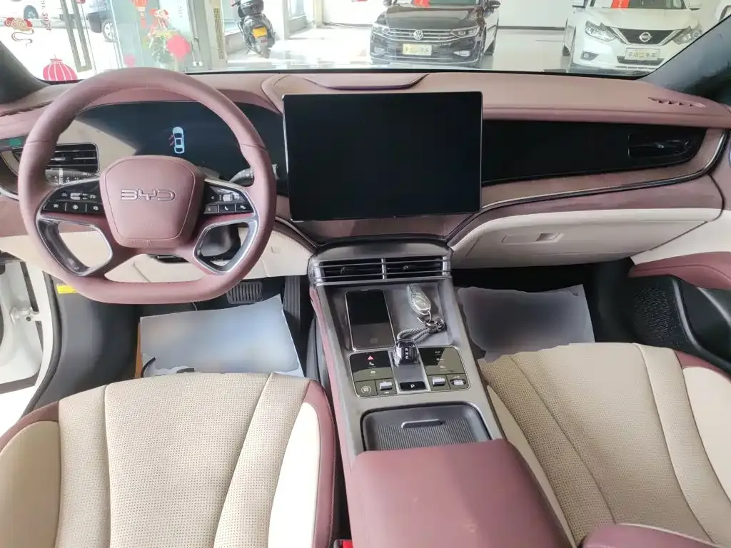 BYD Seal — фото 9