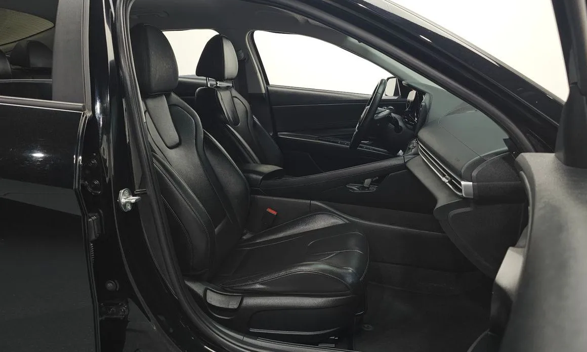 Hyundai AVANTE — фото 2