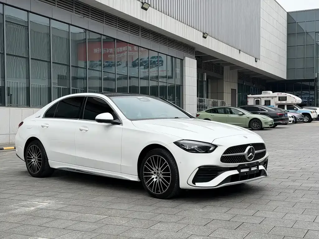 Mercedes-Benz C-Class — фото 10