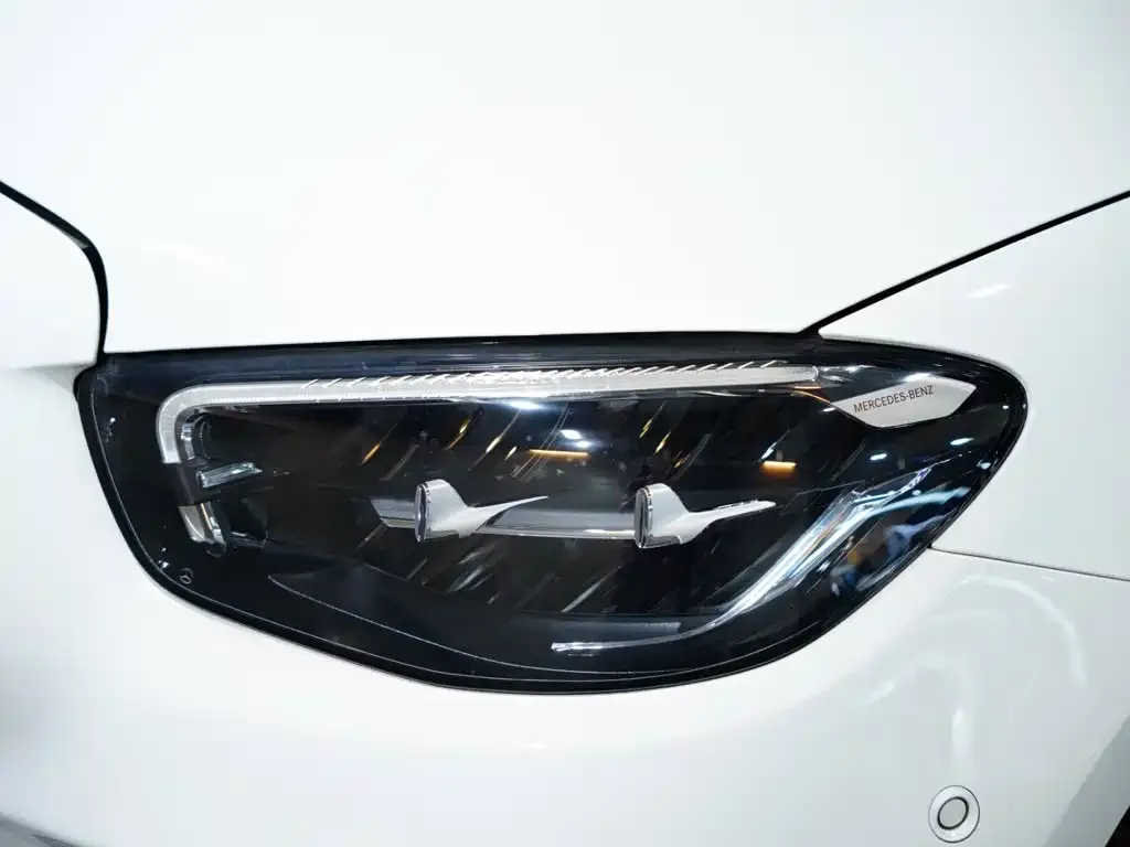 Mercedes-Benz E-Class (Import) — фото 5