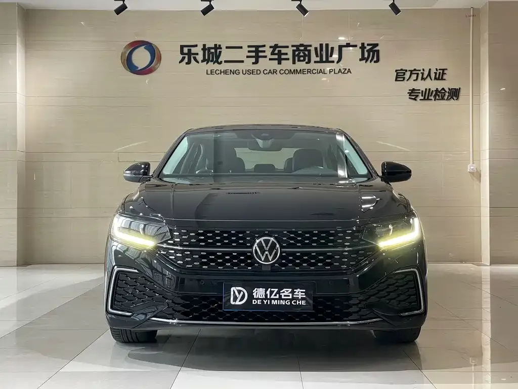 Volkswagen Passat — фото 7
