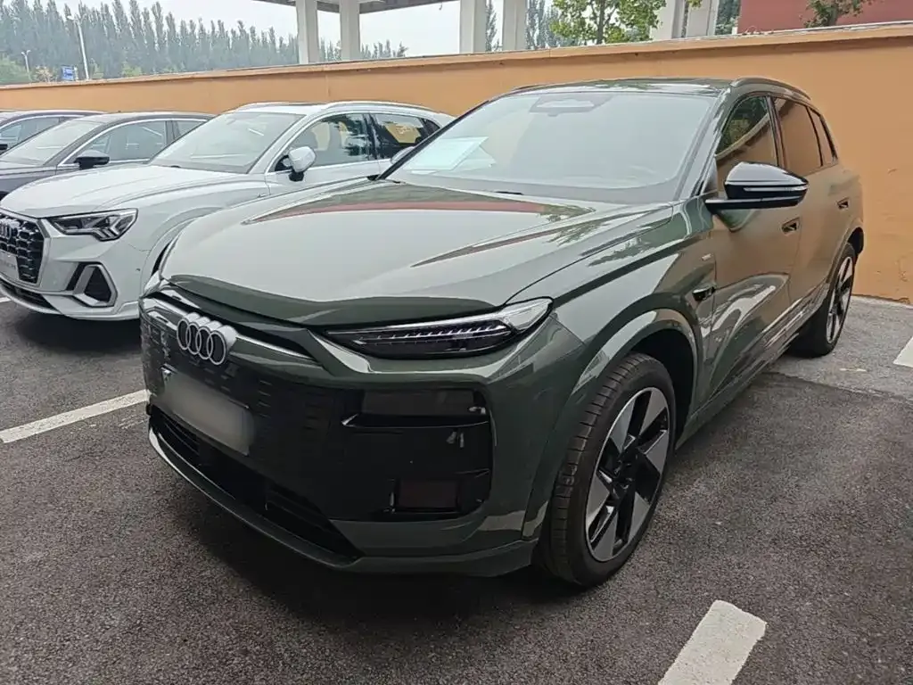 Audi Q6L e-tron — фото 7