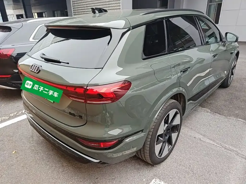 Audi Q6L e-tron — фото 9
