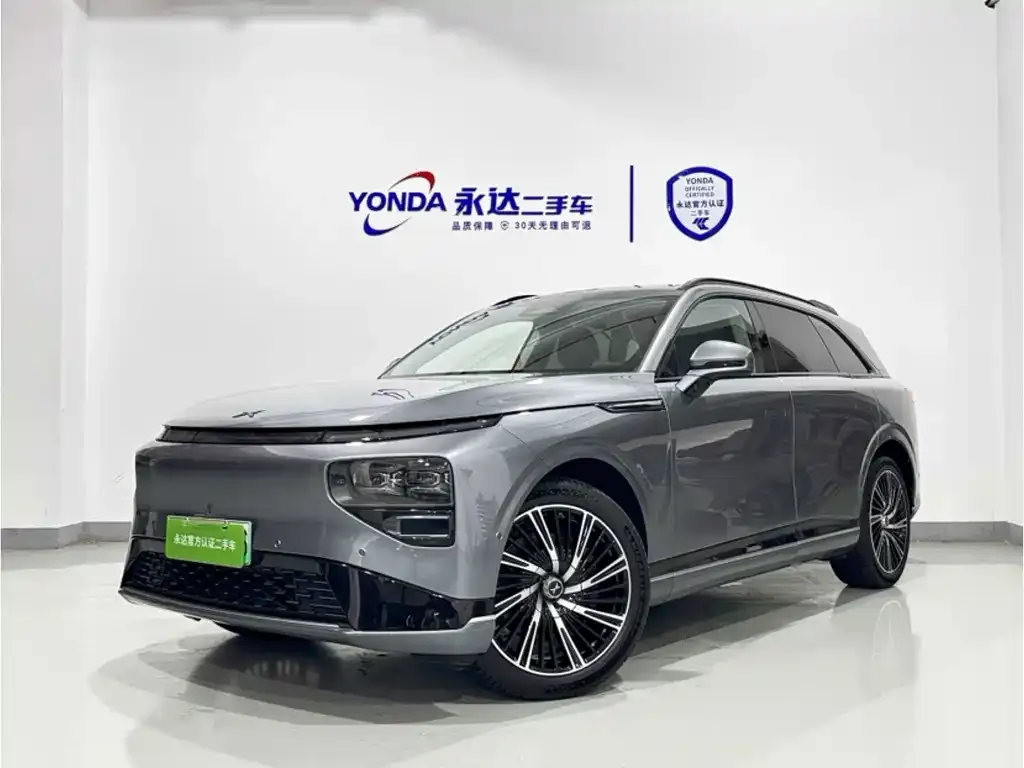 XPeng G9 — фото 1