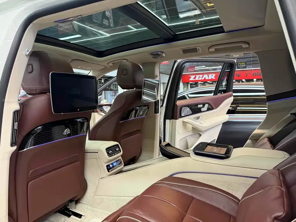 Mercedes-Benz GLS — фото 3