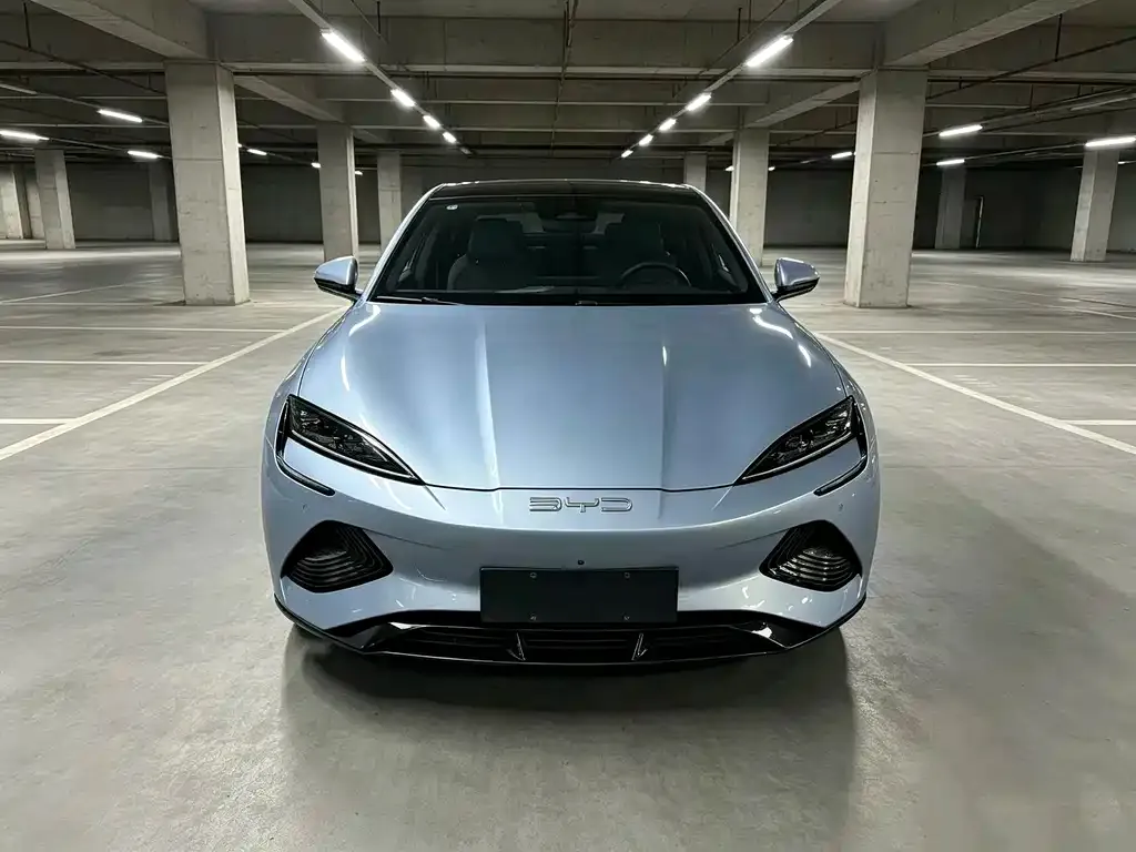 BYD Seal — фото 7