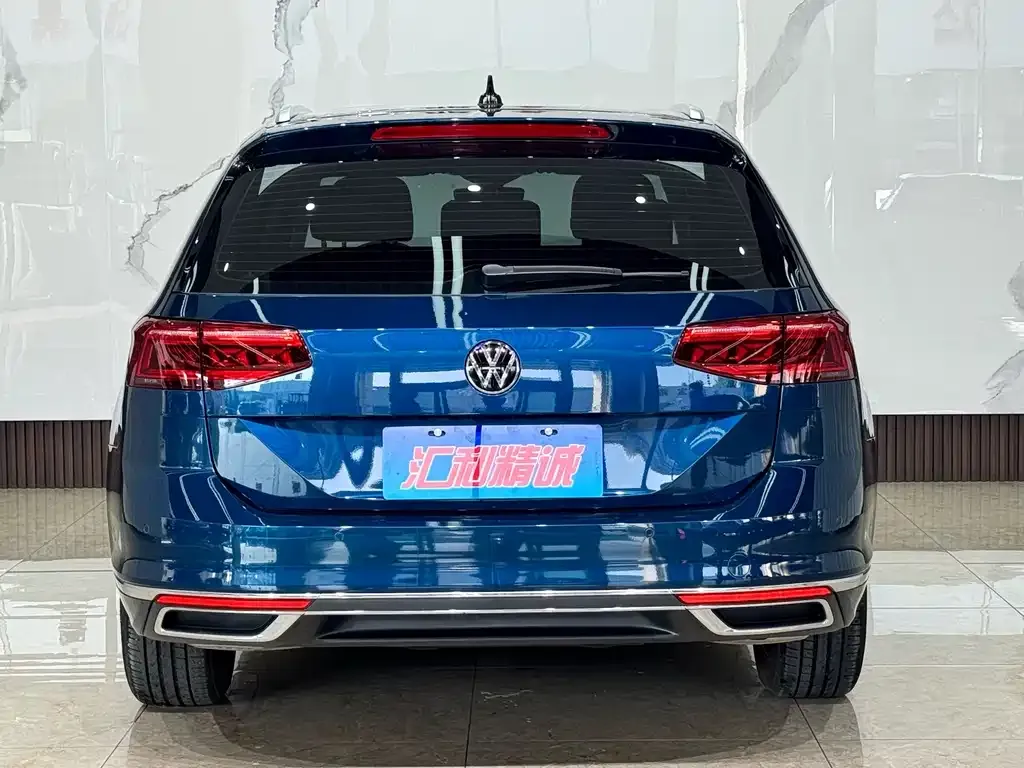 Volkswagen Viloran — фото 10