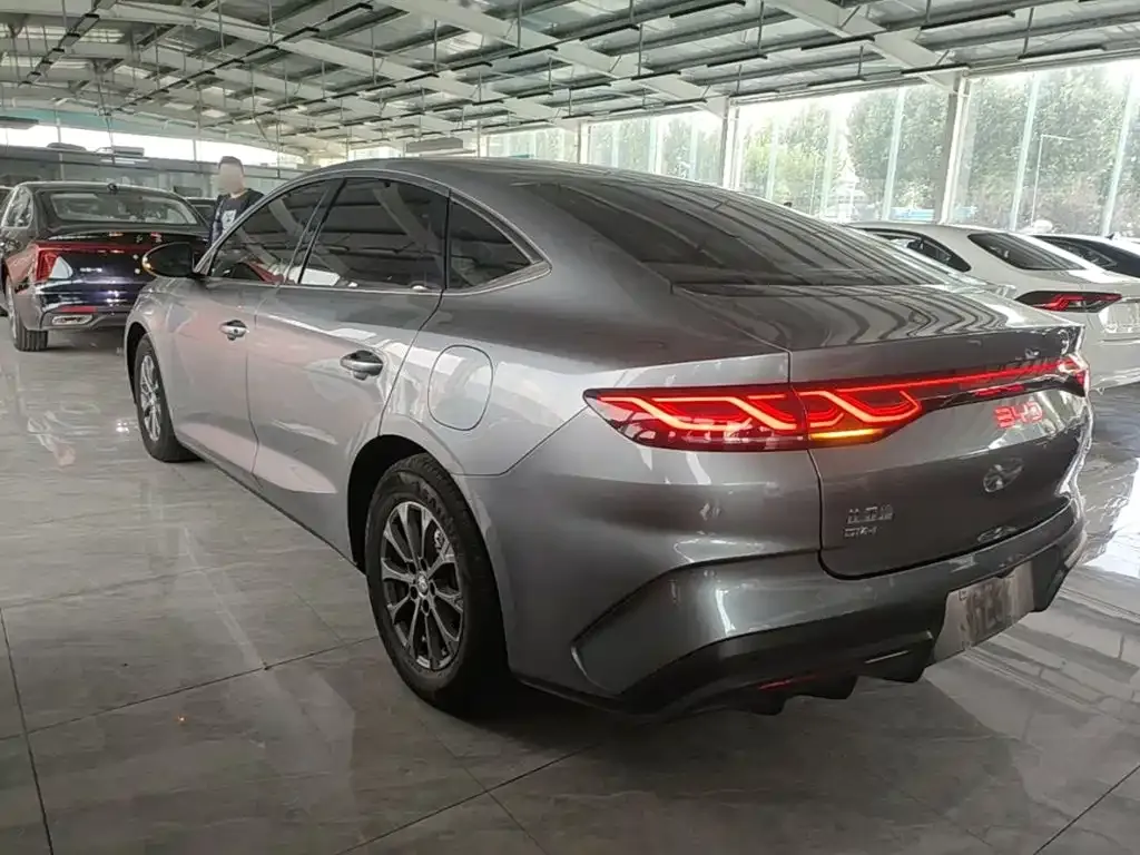 BYD Qin L — фото 8