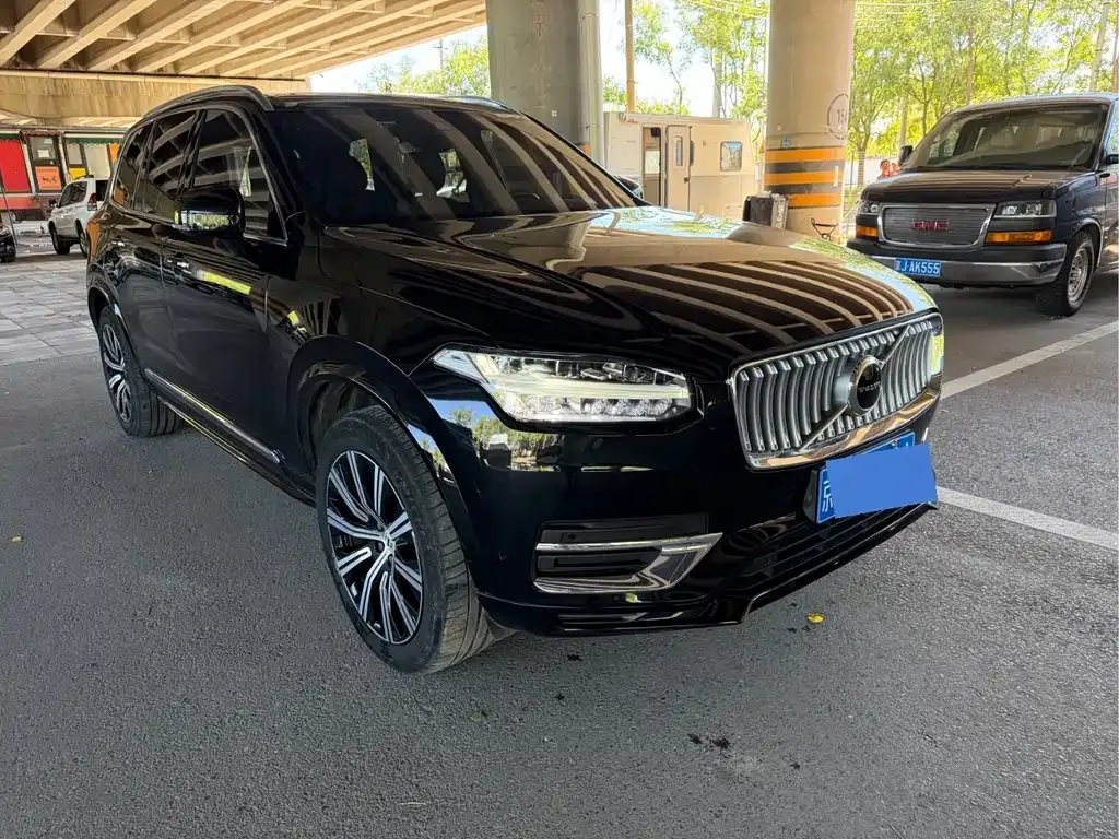 Volvo XC90 — фото 6