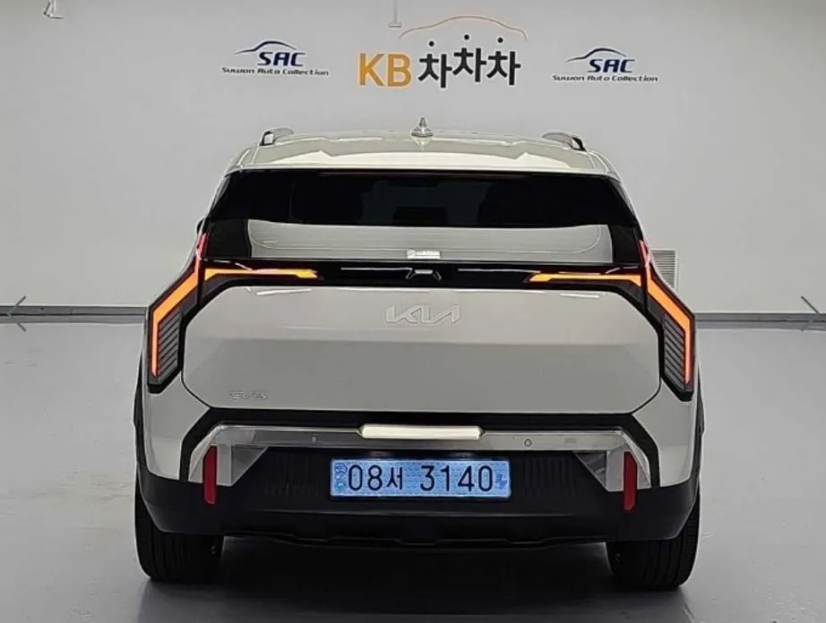 Kia EV3 — фото 9
