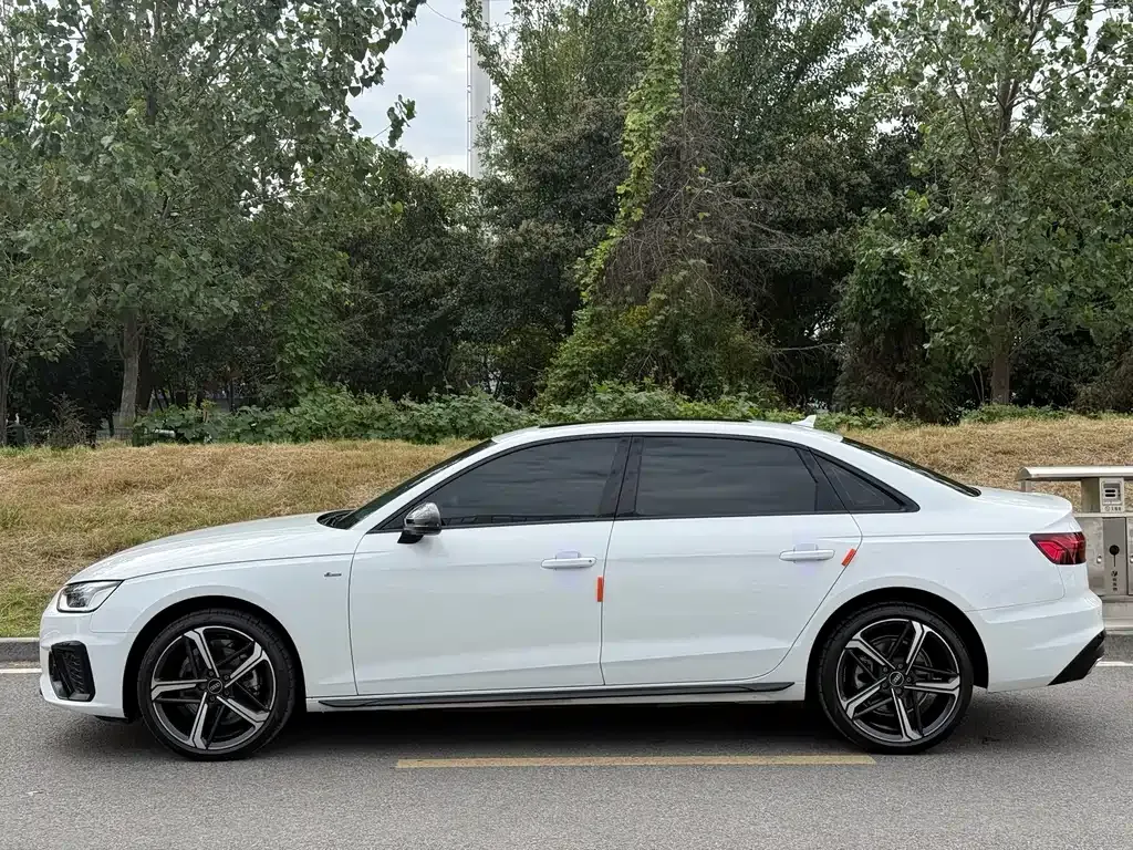 Audi A4L — фото 3